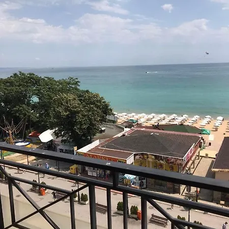 Sirena Sea View Apartment *