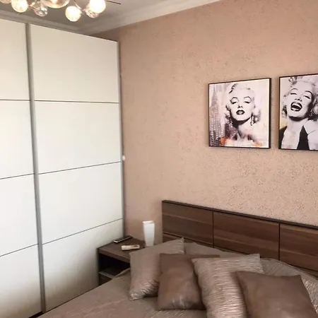 Apartment Sirena Sea View