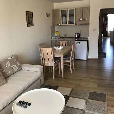 Sirena Sea View Apartment Golden Sands
