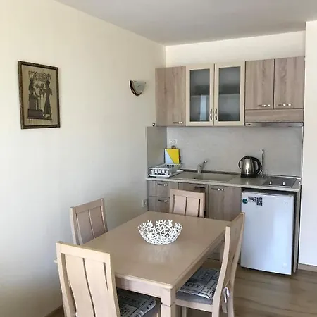 Apartment Sirena Sea View